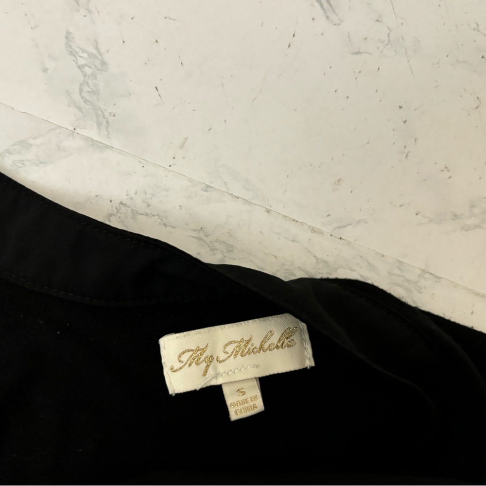 My Michelle Long Sleeve Button Henley Top Women’s Small Black Zip Pockets H​​ - Picture 4 of 4